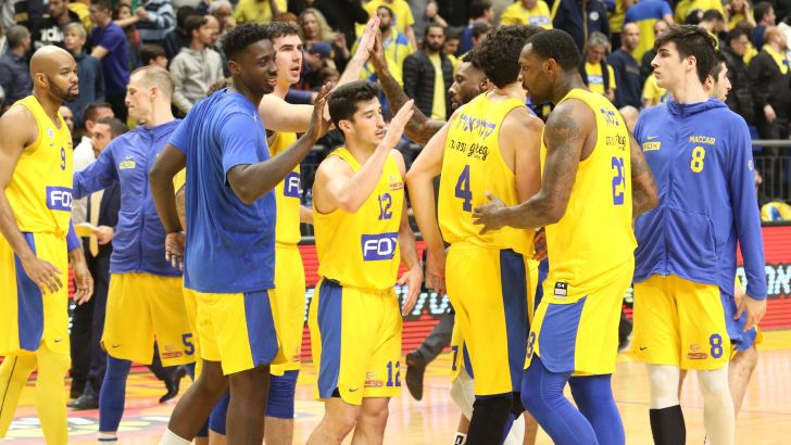 מכבי תל אביב חוגגת