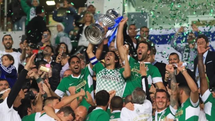 יוסי בניון ומכבי חיפה חוגגים זכייה בגביע המדינה