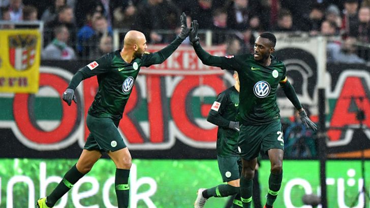 שחקני וולפסבורג חוגגים