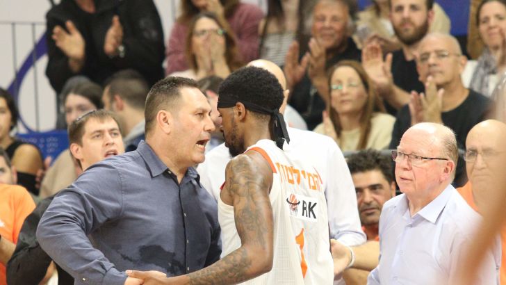 אלכס המילטון עם גיא גודס