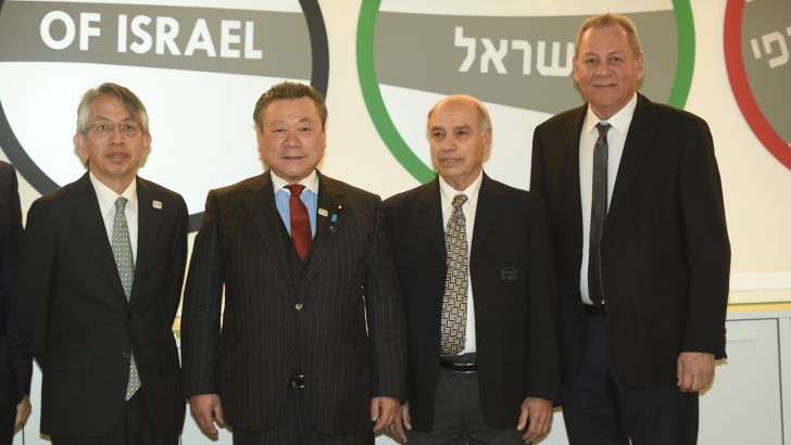 יגאל כרמי, שוקי דקל, סקורדה יושיטקה, אייבושי קיוצ'י