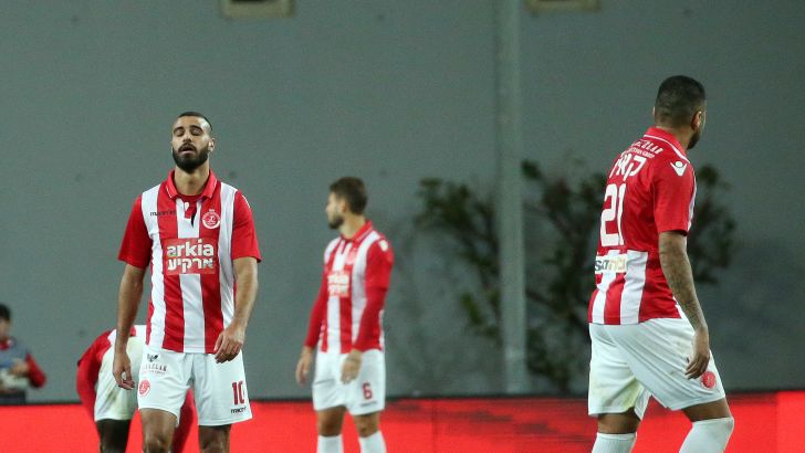 שחקני הפועל תל אביב מאוכזבים