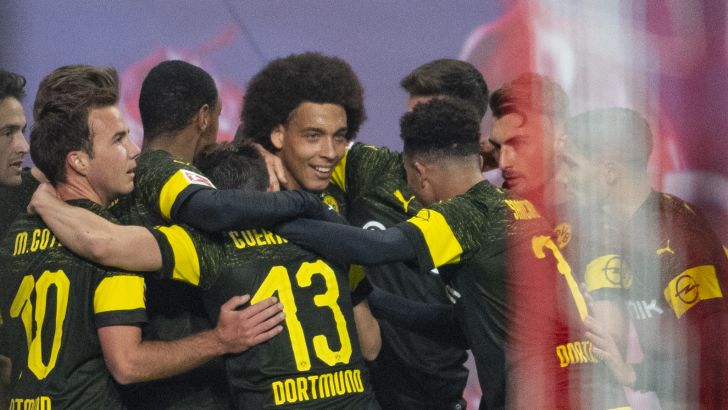 שחקני דורטמונד חוגגים