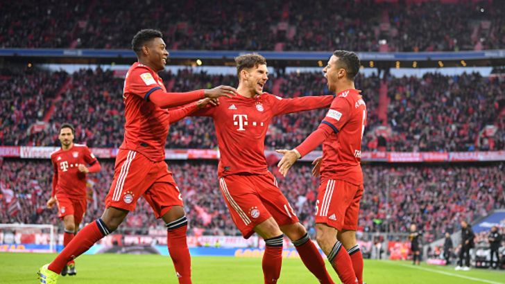 שחקני באיירן חוגגים