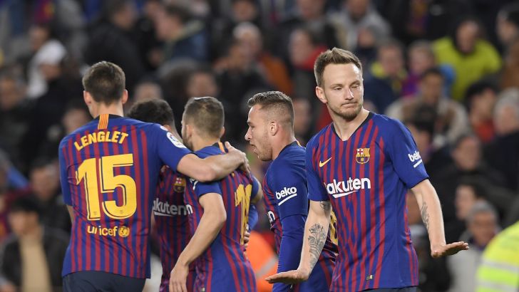 שחקני ברצלונה חוגגים