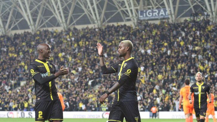 קונטה, פלומיין