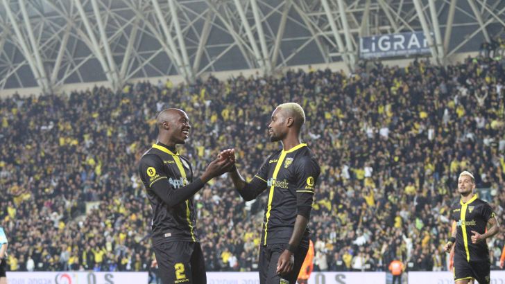 פרדי פלומיין עם אנטואן קונטה