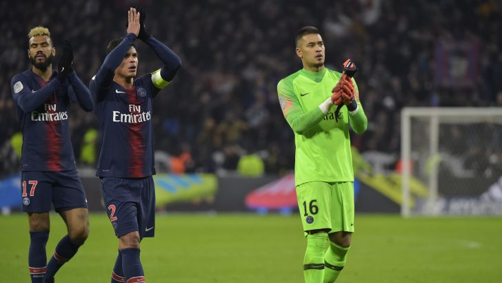 אלפונס אראולה, טיאגו סילבה, אריק מקסים צ'ופו מוטינג