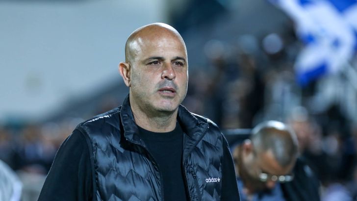 יוסי אבוקסיס