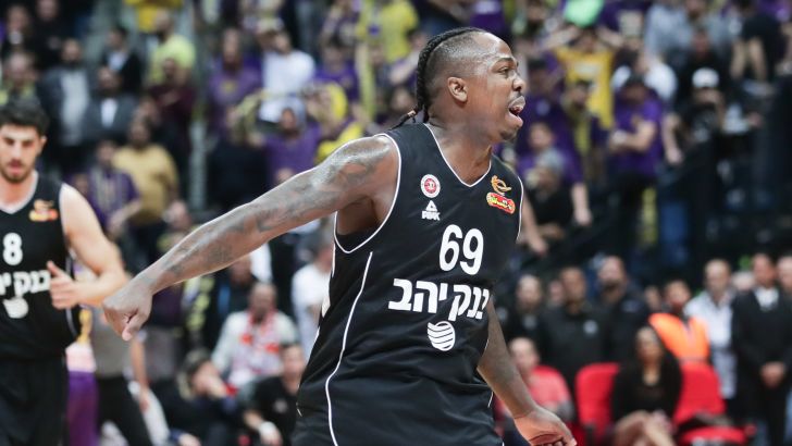 ג'ייקובן בראון