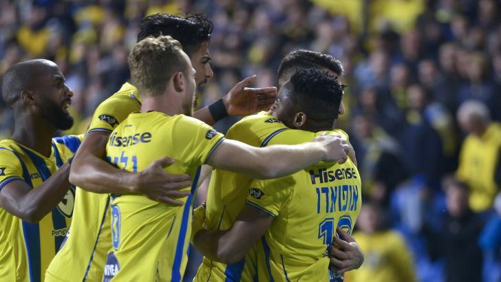 עטר ואופואדו חוגגים