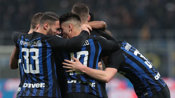 שחקני אינטר חוגגים