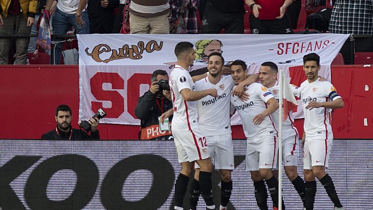 שחקני סביליה חוגגים