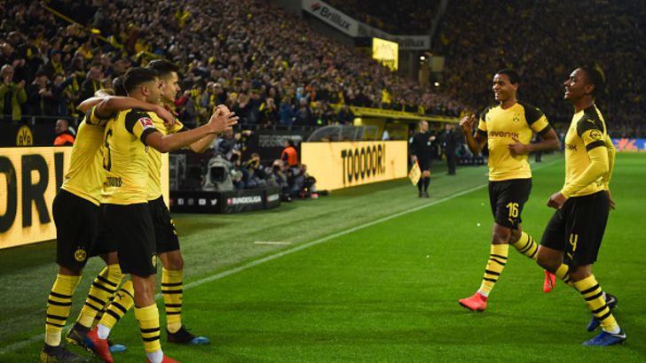 שחקני דורטמונד חוגגים