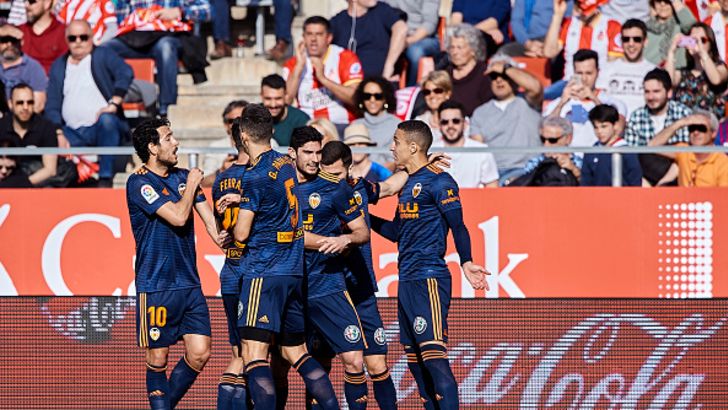 שחקני ולנסיה חוגגים