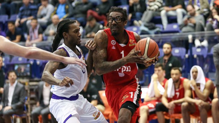 סטודמאייר בדרך לסל