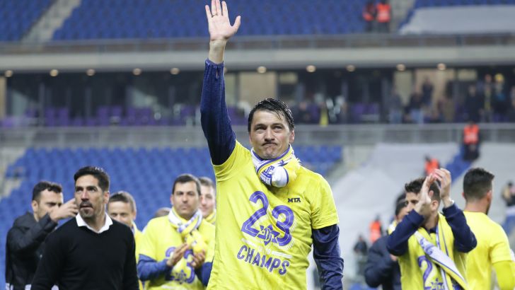 איביץ' חוגג אליפות