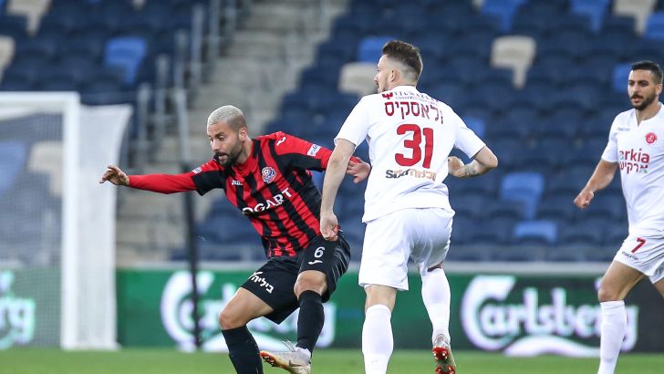 גל אראל ונריוס ואלסקיס