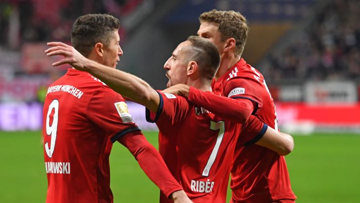 פרנק ריברי עם תומאס מולר ועם רוברט לבנדובסקי