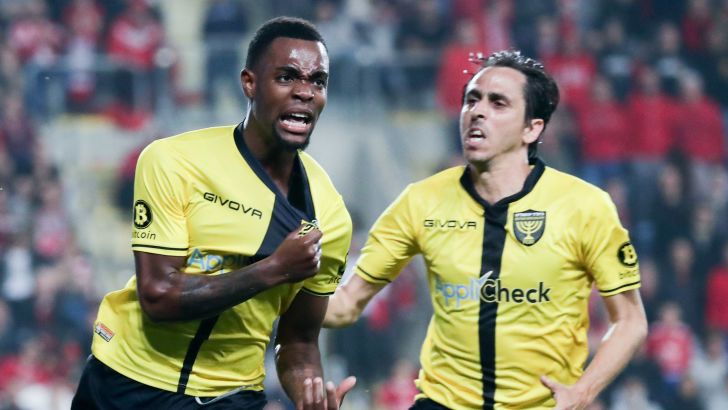 פרדי פלומיין, יוסי בניון