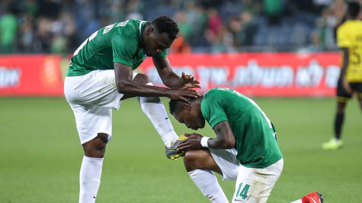 ארנסט מאבוקה, ג'ורג' מנדז'ק