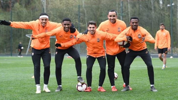 מנור סולומון, לארי קאיודה, שחקני שחטאר