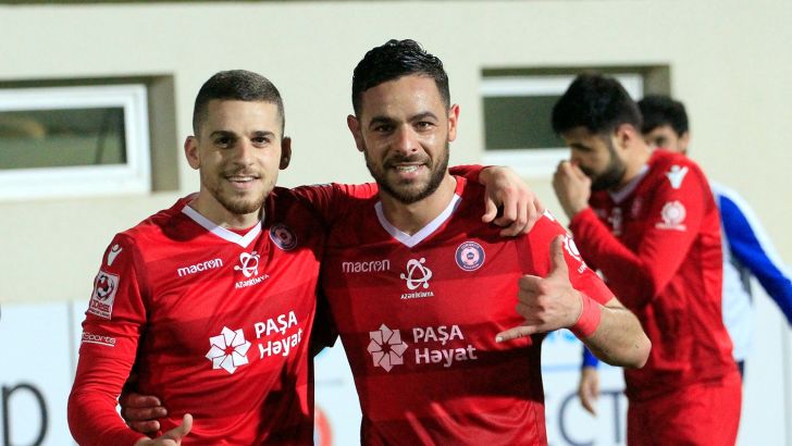 אמיר עגייב עם אלי בבייב