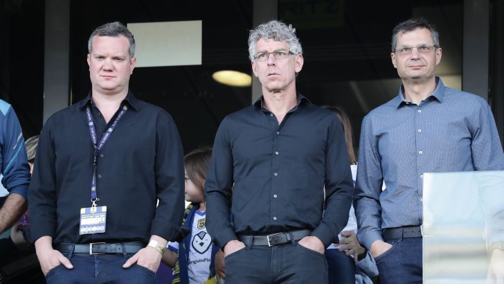 ג'ק אנגלידיס, מיץ' גולדהאר, בן מנספורד