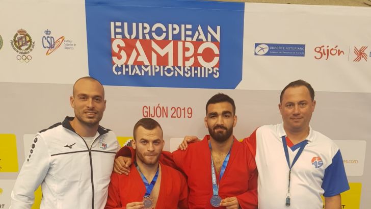 טריאל אבסוב עם תומר גולוב