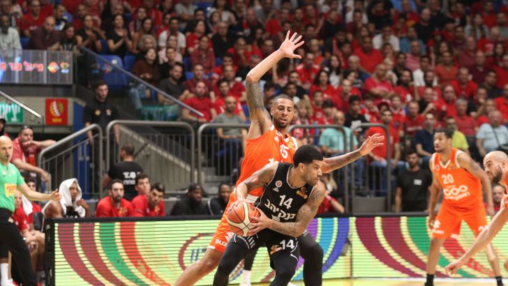 ג'יימס פלדיין מול דיימון סימפסון