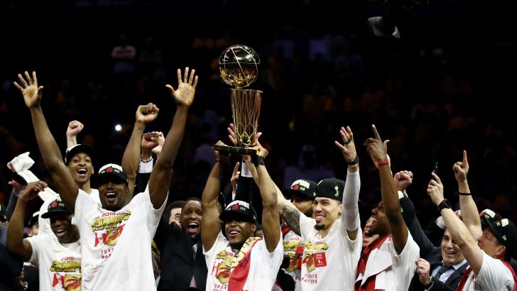 טורונטו זוכה באליפות