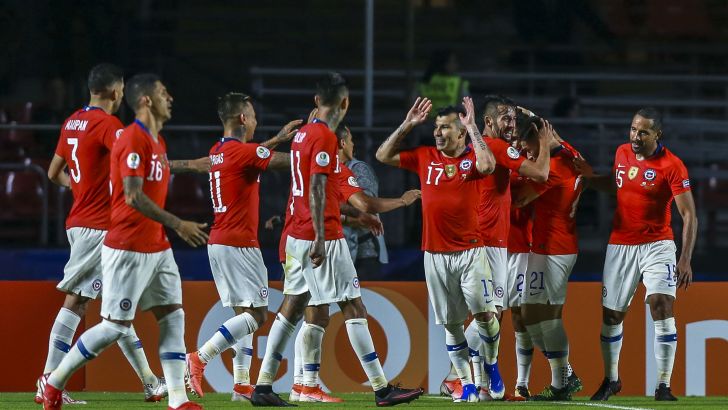 שחקני נבחרת צ'ילה חוגגים