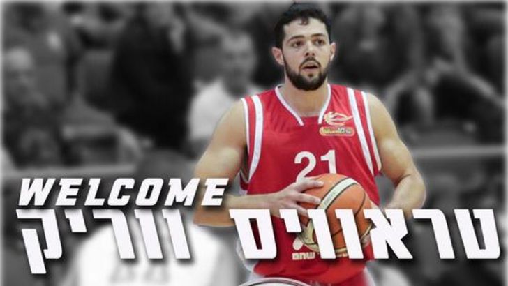 טראוויס ווריק