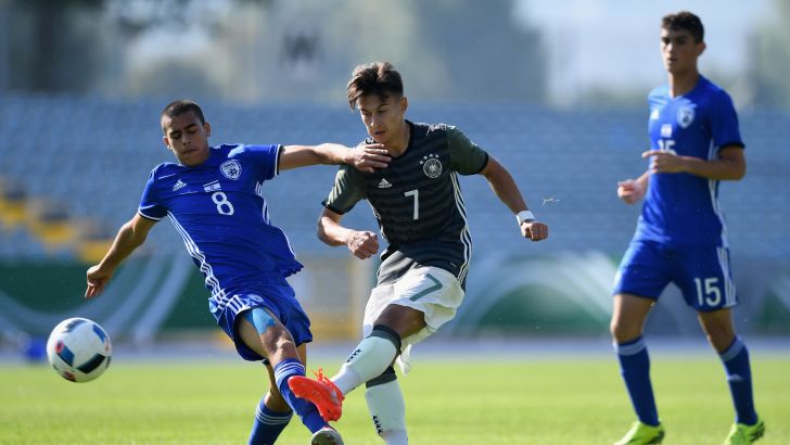 עילי אלמקייס