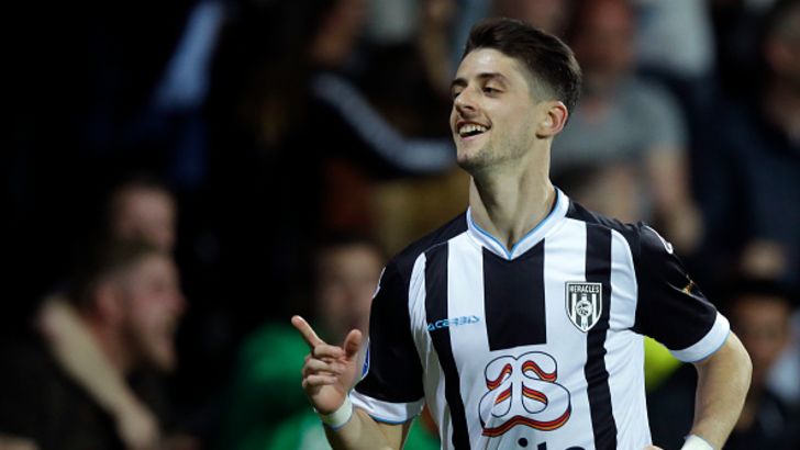 אדריאן דלמאו