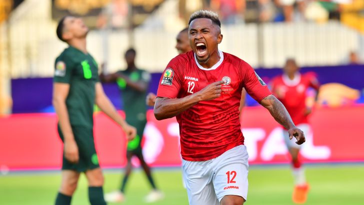 ללאינה נומנג'נהארי