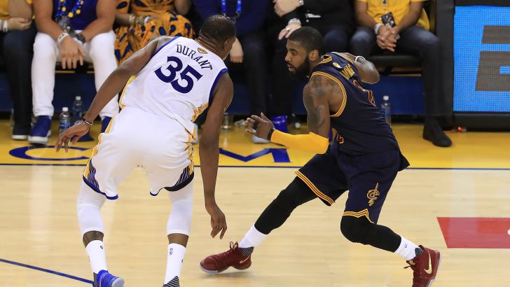 קווין דוראנט עם קיירי אירווינג