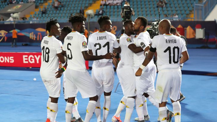 שחקני גאנה חוגגים