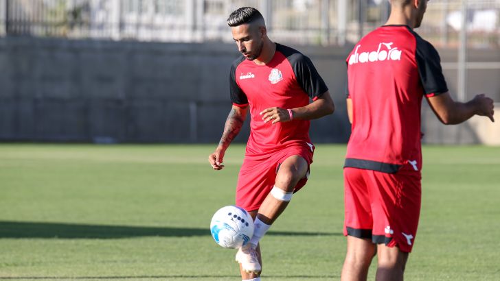 אלמוג בוזגלו