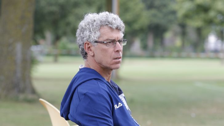 מיץ' גולדהאר