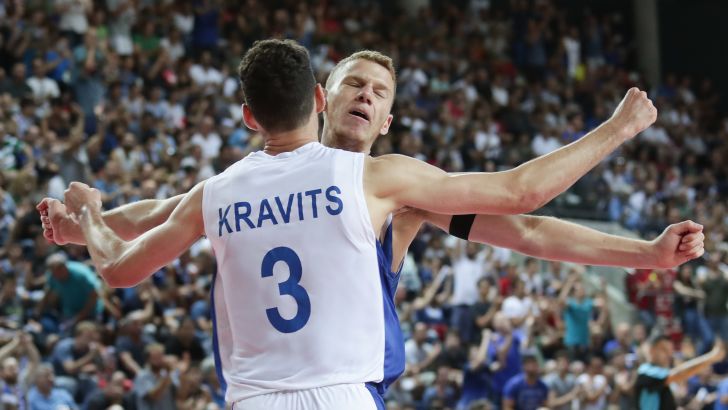 עמית זיס, יאיר קרביץ חוגגים