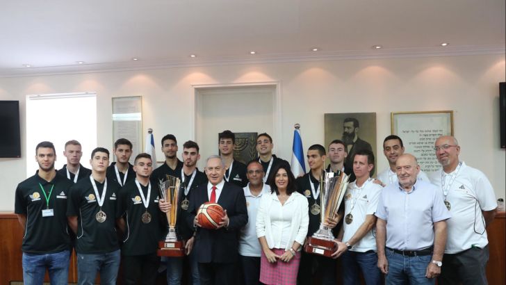 נבחרת העתודה, ראש הממשלה