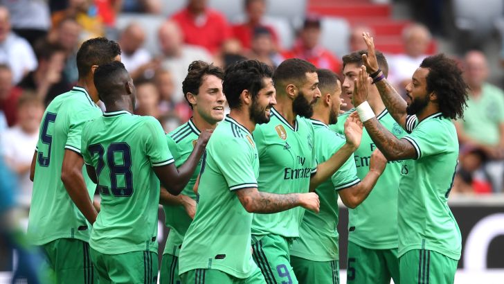 שחקני ריאל מדריד חוגגים