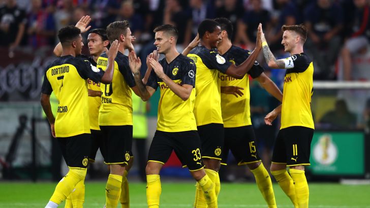 שחקני דורטמונד חוגגים