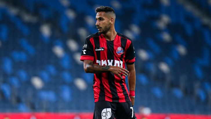 אלמוג בוזגלו