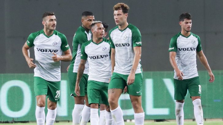 יאניק ווילדסחוט, טיירון שרי, רז מאיר