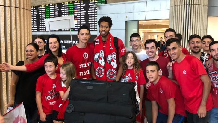 אייזיאה קאזינס