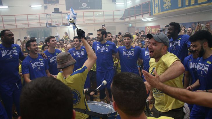 שחקני מכבי תל אביב, אוהדי מכבי תל אביב