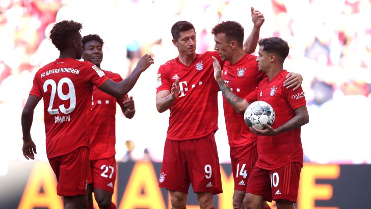 שחקני באיירן מינכן חוגגים