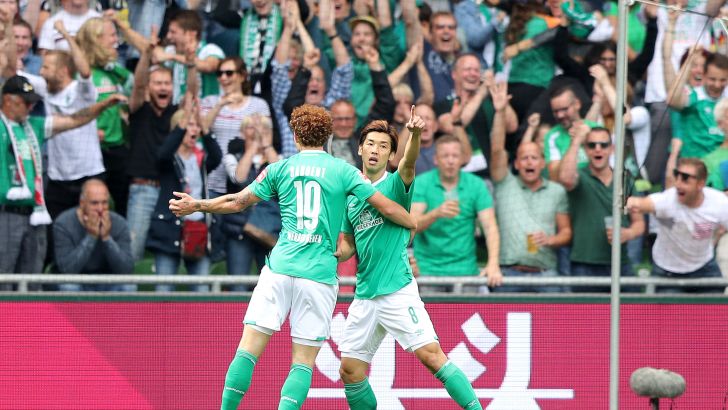 שחקני ורדר ברמן חוגגים